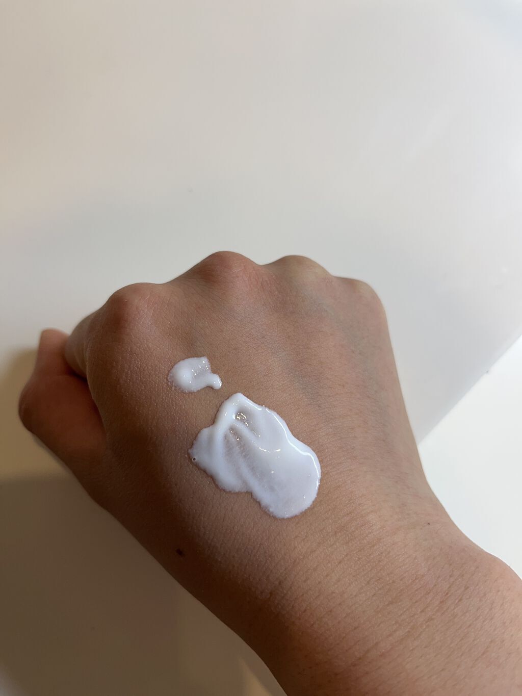 アンブリオリス モイスチャークリーム/アンブリオリス/フェイスクリームを使ったクチコミ（2枚目）