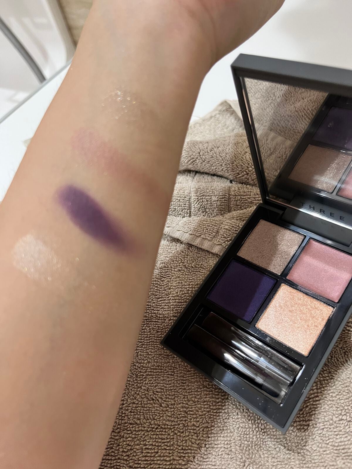 ディメンショナルビジョンアイパレット/THREE/アイシャドウパレットを使ったクチコミ(2枚目)