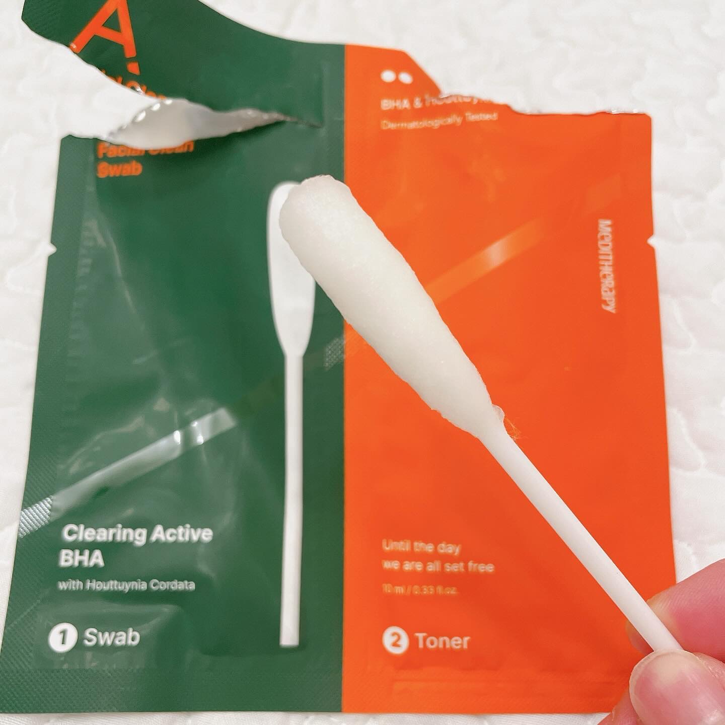 エイクリアリングアクティブBHAフェイシャルクリーンスワブ/MEDITHERAPY/拭き取り化粧水を使ったクチコミ（2枚目）