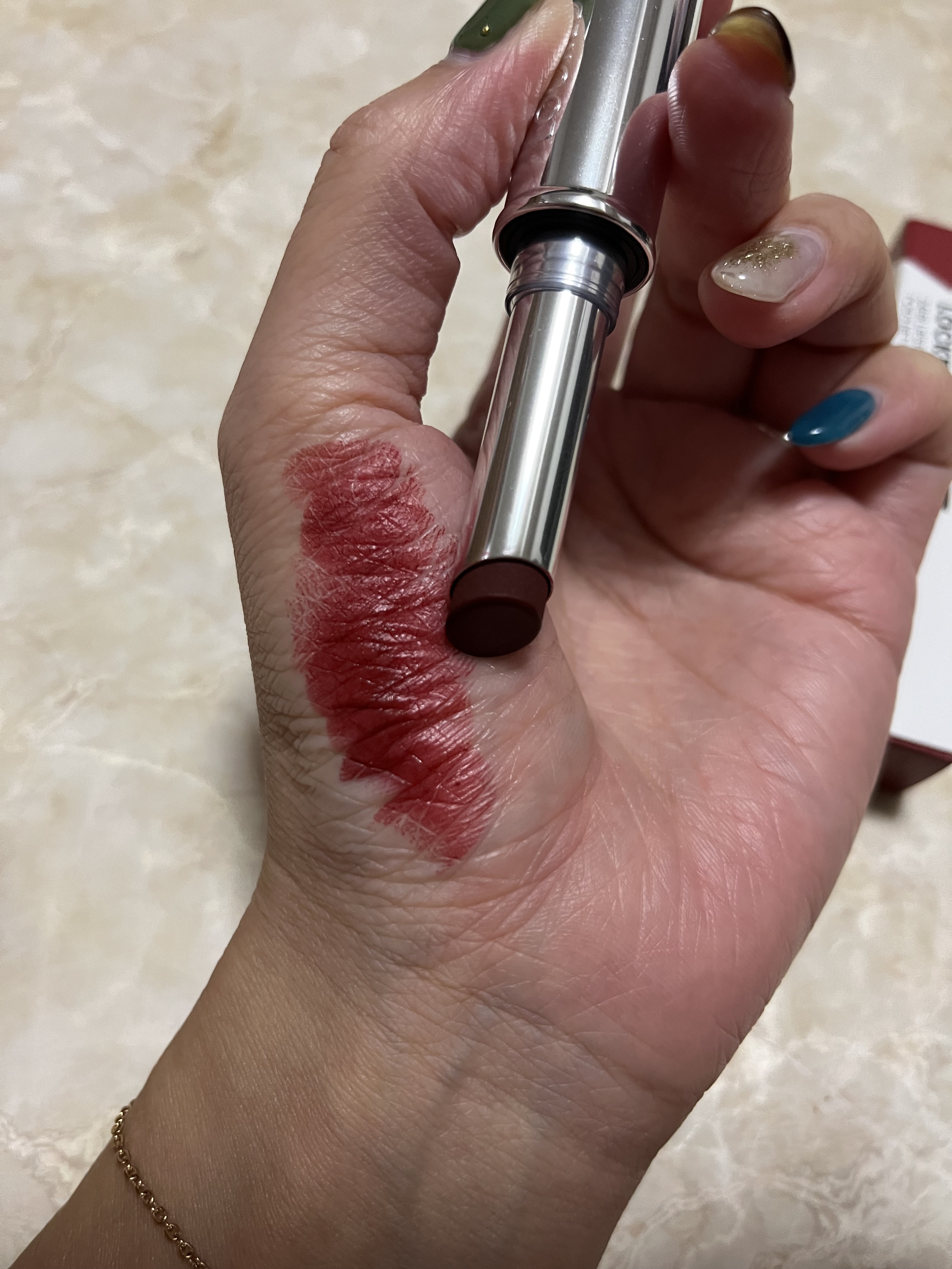 ロックドキス リップスティック/M・A・C/口紅を使ったクチコミ（3枚目）