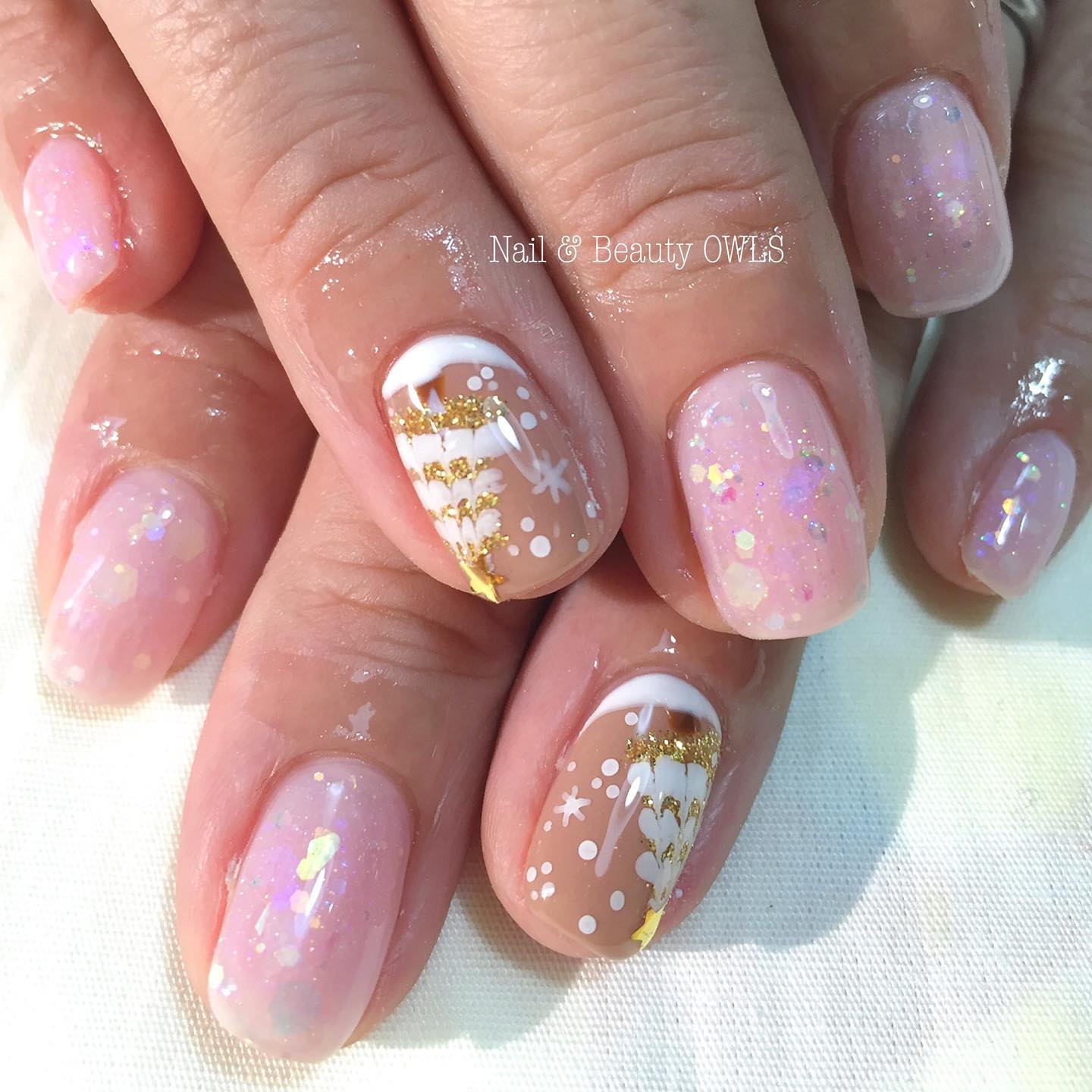 #カラフルネイル,#個性的ネイル,#個性派ネイル,#シンプルネイル,#ワンカラーネイル,#ピンクネイル,#クリスマスネイル,#クリスマスツリーネイル,#雪ネイル,#セルフネイルのネイルデザイン