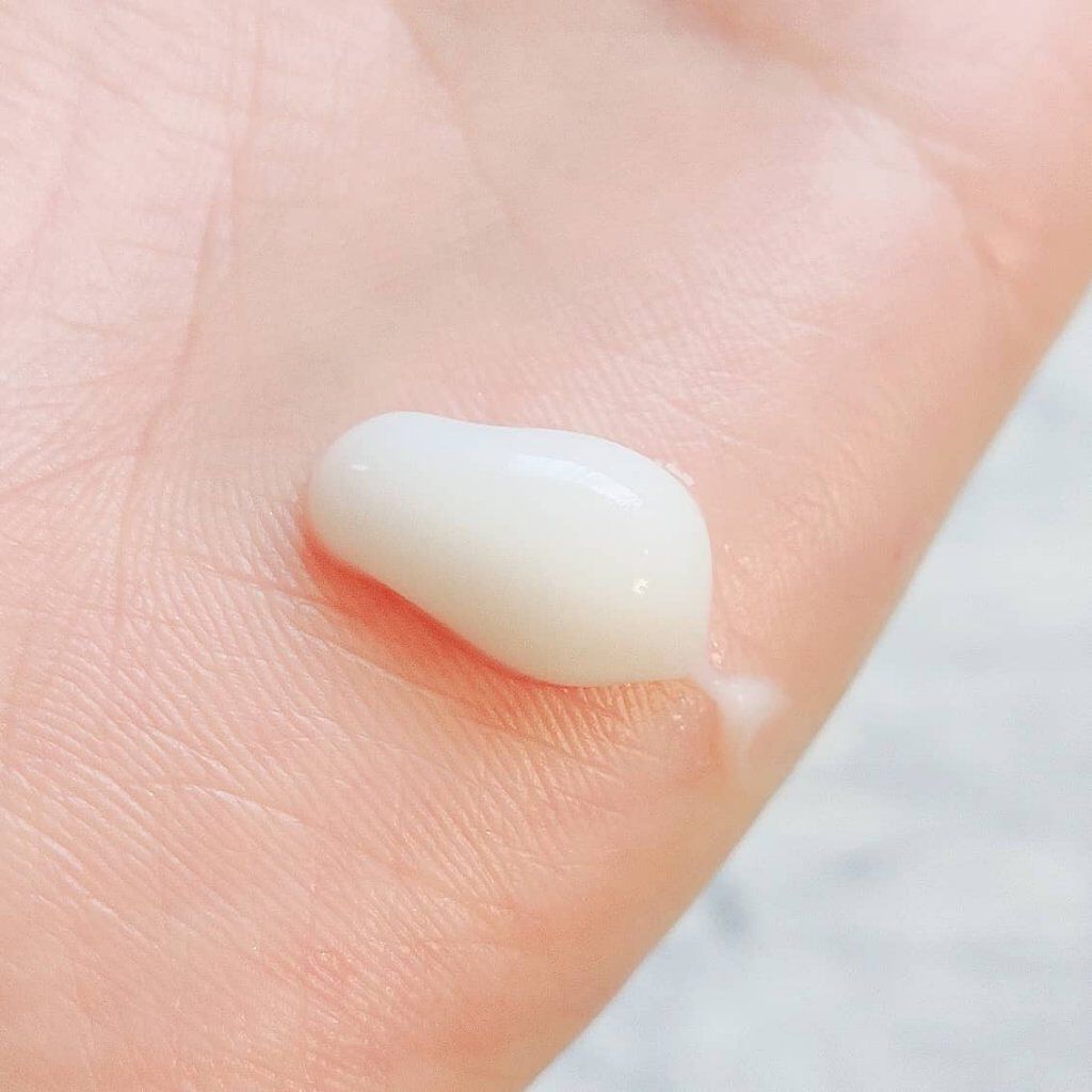 ボタニカルスタイリングクリーム　ナチュラルフロウ/BOTANIST/ヘアワックス・クリームを使ったクチコミ（3枚目）