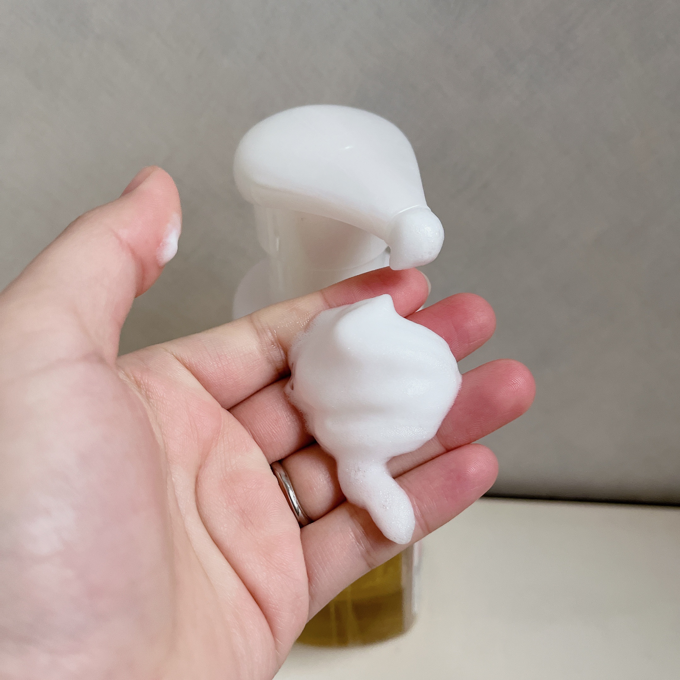 ビオレｕザ ボディ 泡タイプ ボディウォッシュ 金木犀の香り/ビオレu/ボディソープを使ったクチコミ（2枚目）