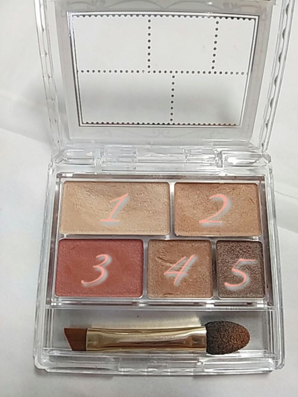 パーフェクトマルチアイズ/キャンメイク/アイシャドウパレットを使ったクチコミ(2枚目)