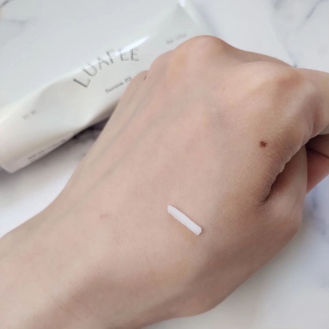 ソリッド パフューム ホワイトアプリコット/LUAFEE/練り香水を使ったクチコミ（3枚目）