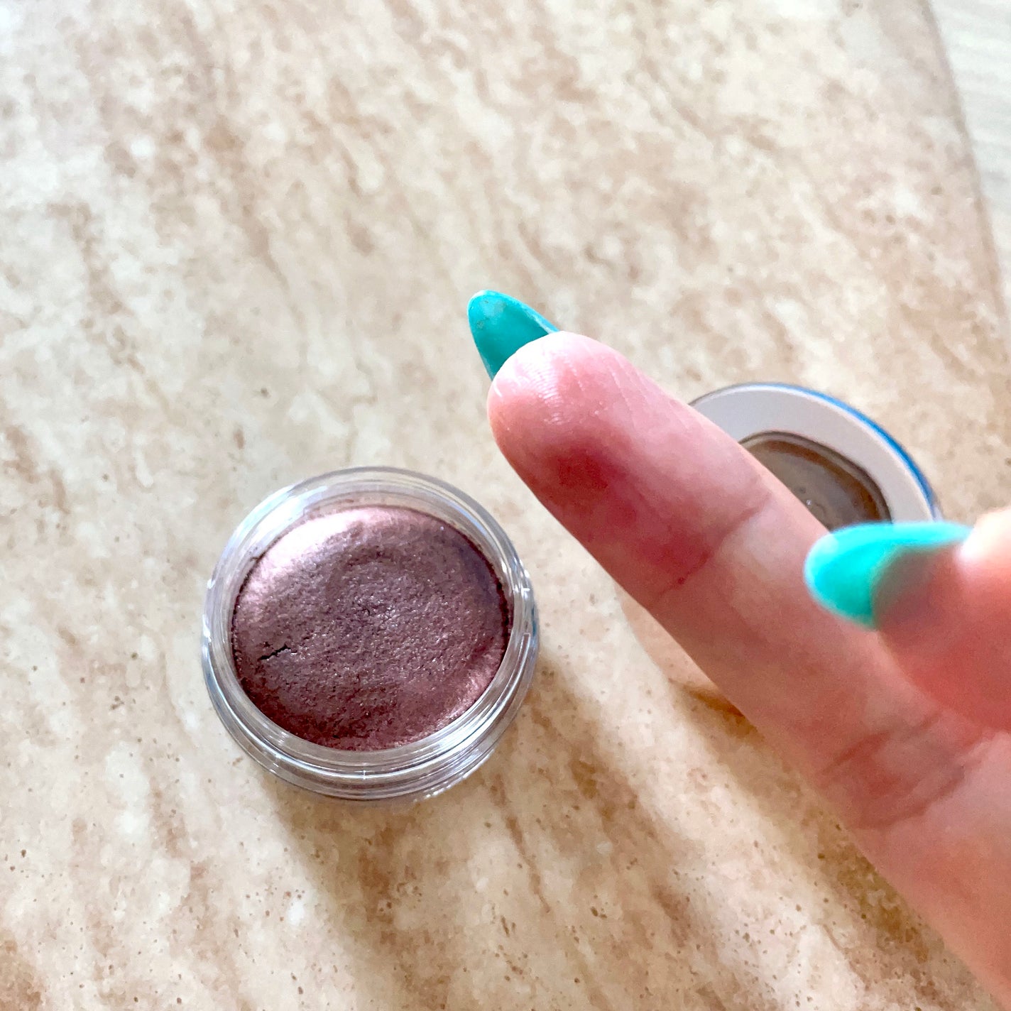 アイグロウジェム スキンシャドウ/DECORTÉ/ジェル・クリームアイシャドウを使ったクチコミ(3枚目)