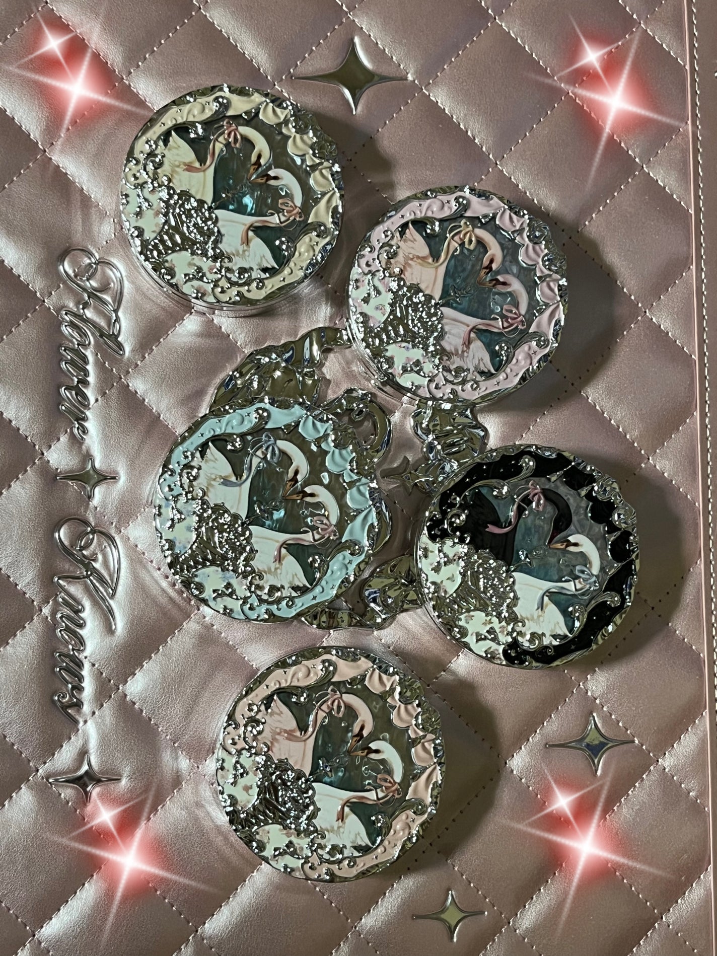 フラワーノーズ スワンバレエシリーズ ブラッシュコンパクト/FlowerKnows/パウダーチークを使ったクチコミ(3枚目)