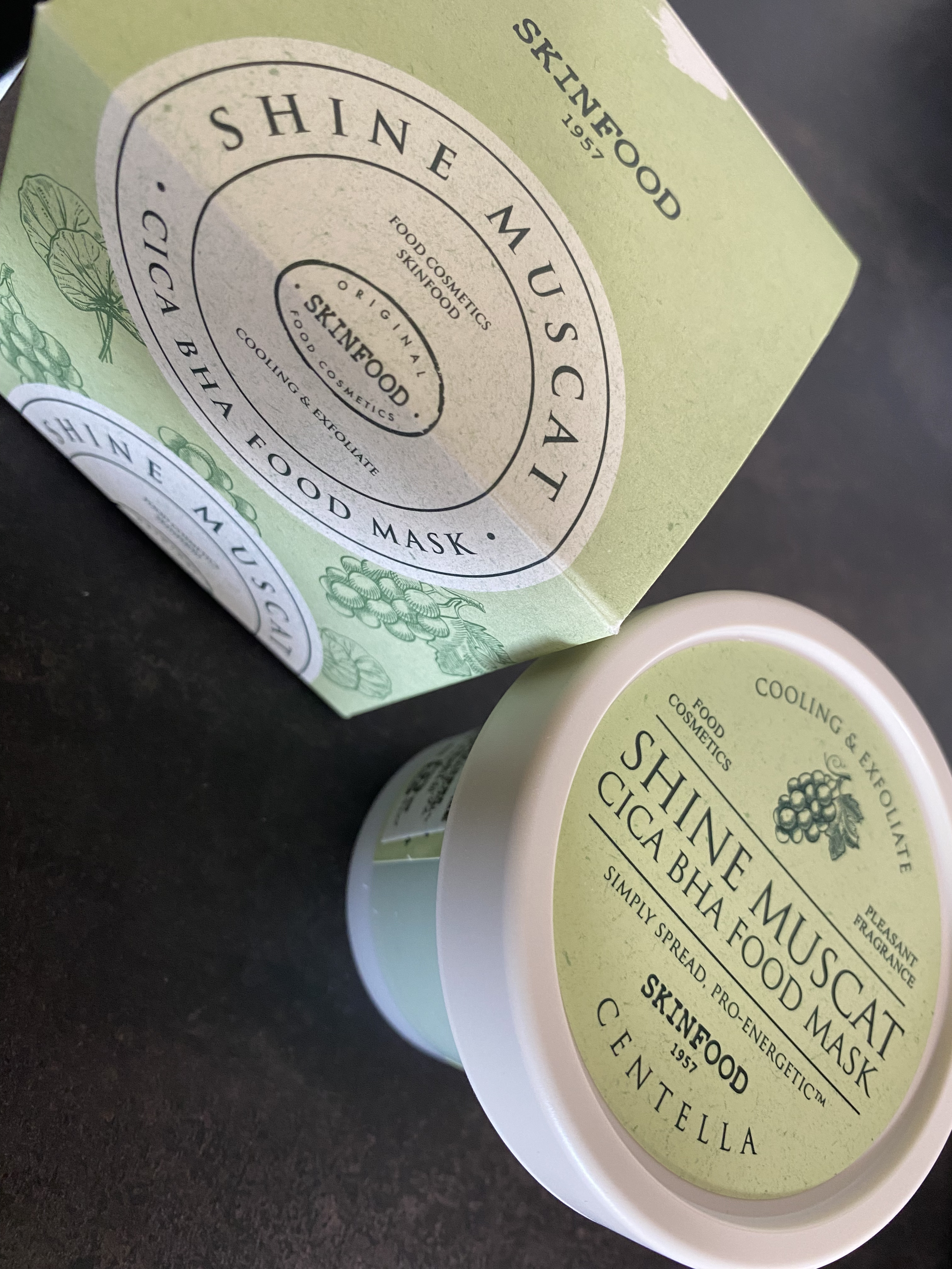 シャインマスカットシカフードマスク/SKINFOOD/洗い流すパック・マスクを使ったクチコミ（1枚目）