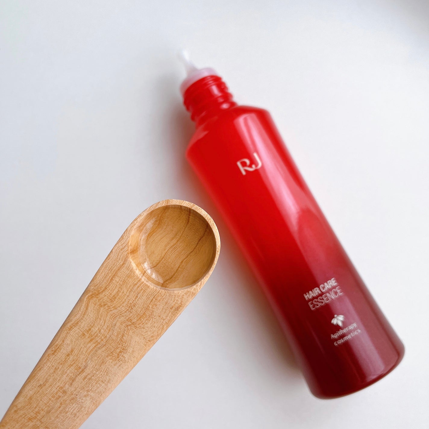 薬用 RJ地肌ケア エッセンス /アピセラピーコスメティクス/頭皮ローションを使ったクチコミ(4枚目)