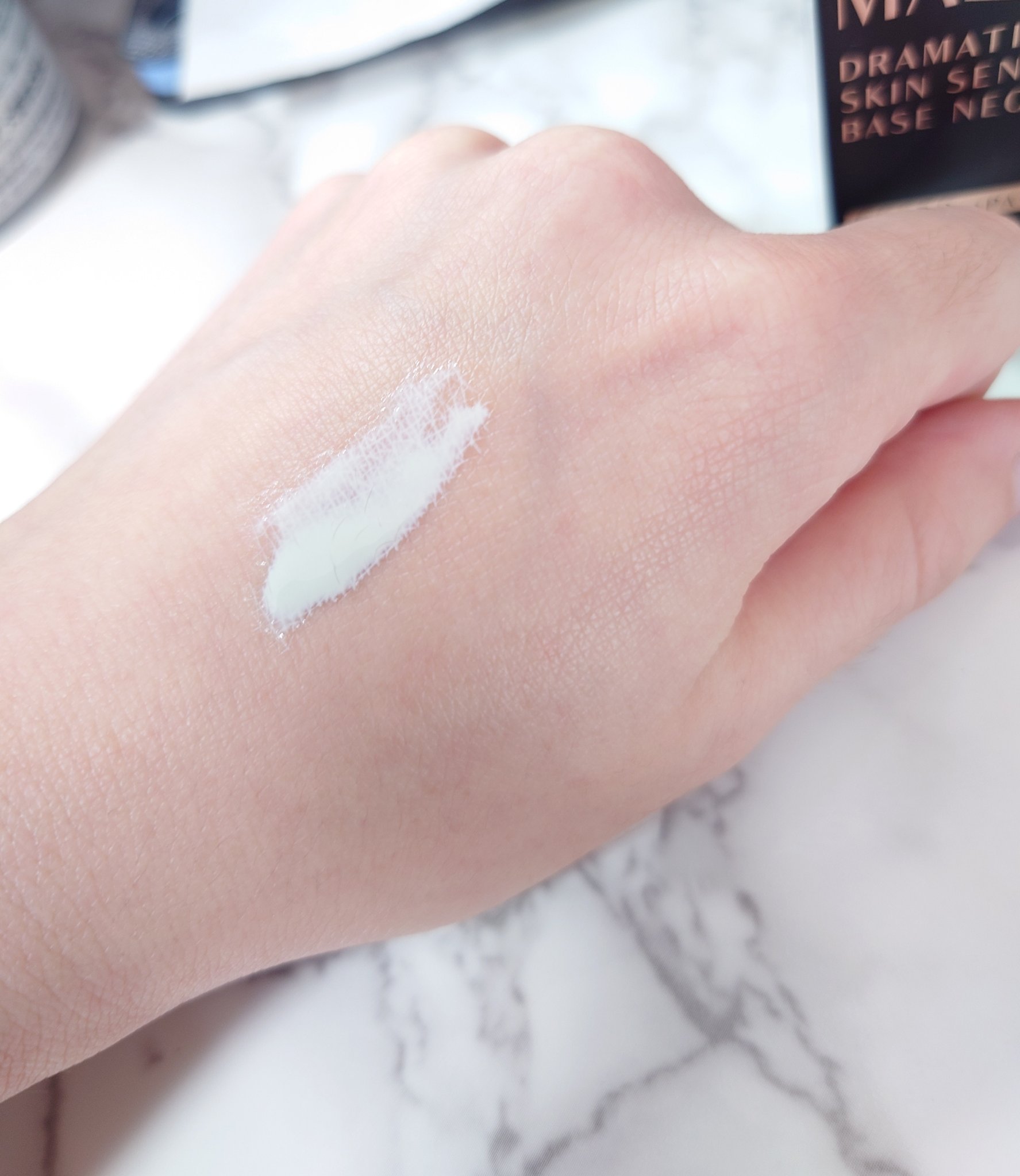 ドラマティックスキンセンサーベース NEO/マキアージュ/化粧下地を使ったクチコミ（3枚目）