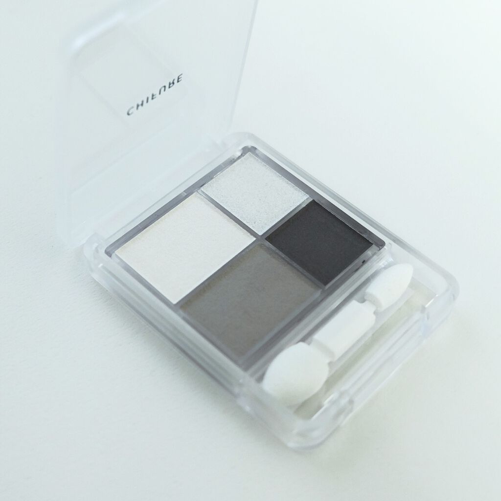 あらい on LIPS 「ちふれ★グラデーションアイシャドウ06 グレー系普段はExce..」(2枚目)