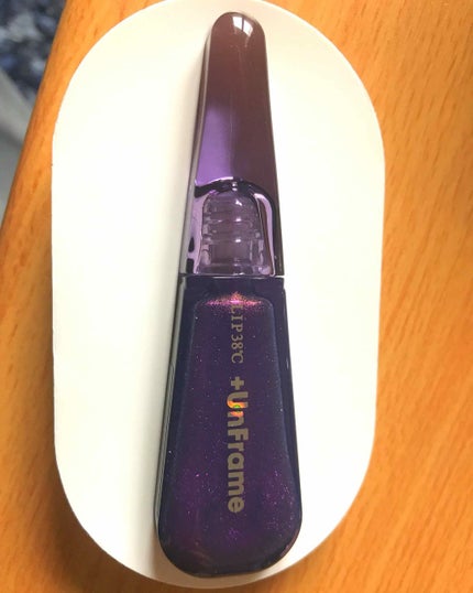 LIP38℃ +UnFrame<ホログラフィック>/UZU BY FLOWFUSHI/リップグロスを使ったクチコミ(3枚目)