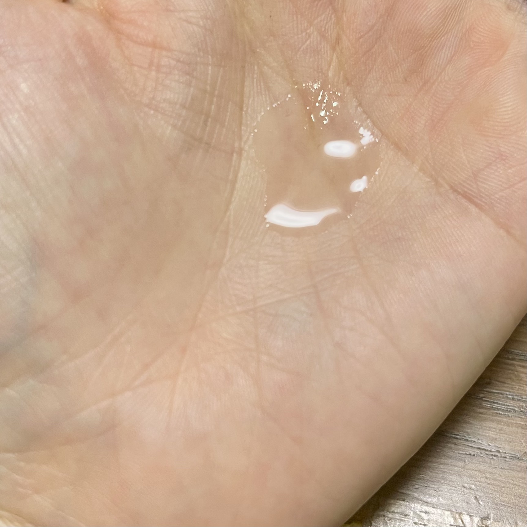 スムース コンディショニング ウォーター/melt/アウトバストリートメントを使ったクチコミ（2枚目）