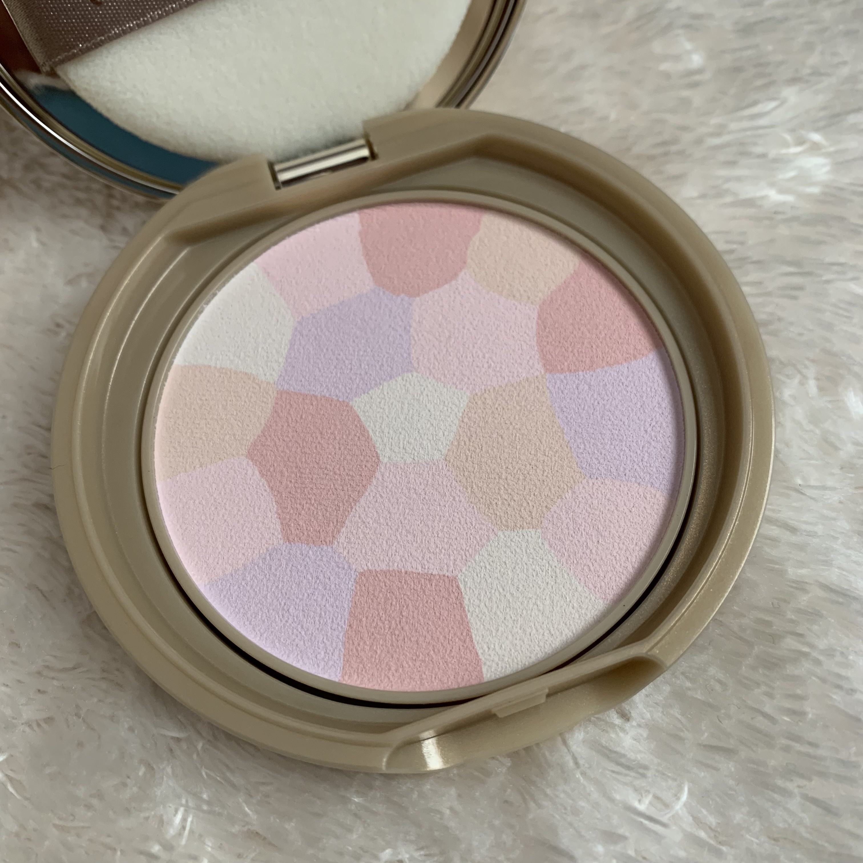 マシュマロフィニッシュパウダー　～Abloom～/キャンメイク/プレストパウダーを使ったクチコミ（1枚目）