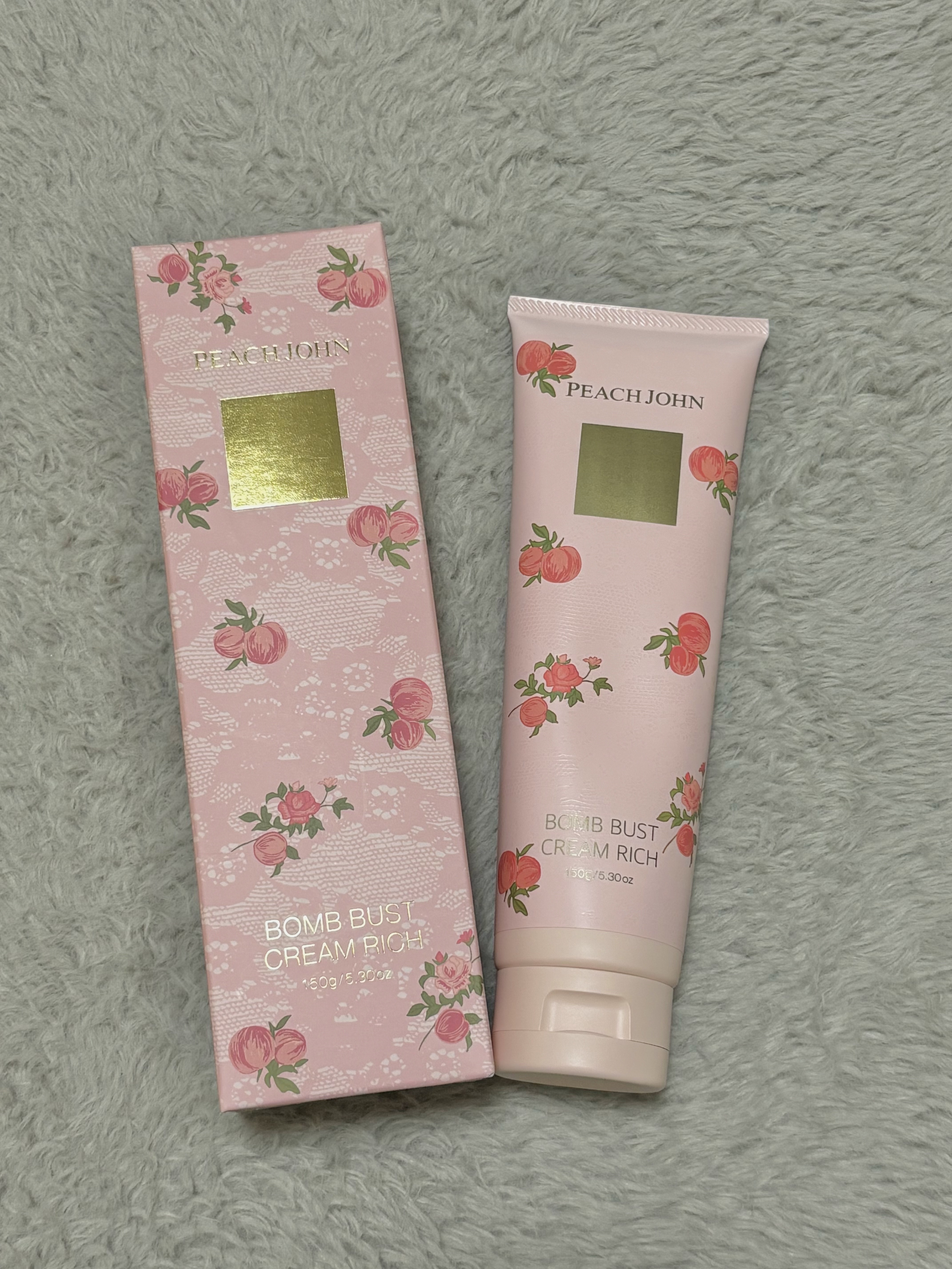 ボムバストクリーム　リッチ/PEACH JOHN/バスト・ヒップケアを使ったクチコミ（1枚目）