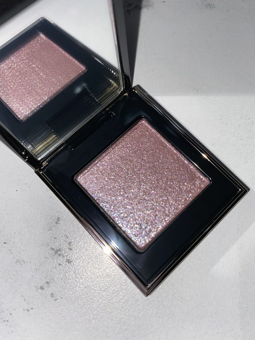 トーン タッチ アイズ 108 明雫＜限定色＞/SUQQU/単色アイシャドウを使ったクチコミ（1枚目）