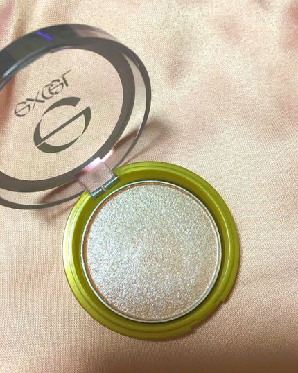 シャイニーシャドウ N SI04ヌードピンク/excel/単色アイシャドウを使ったクチコミ(2枚目)