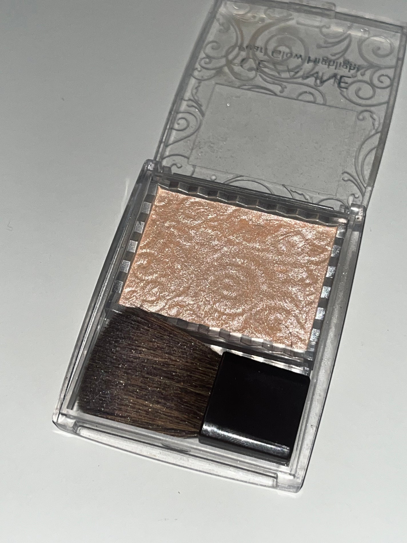 パールグロウハイライト/CEZANNE/パウダーハイライトを使ったクチコミ(3枚目)