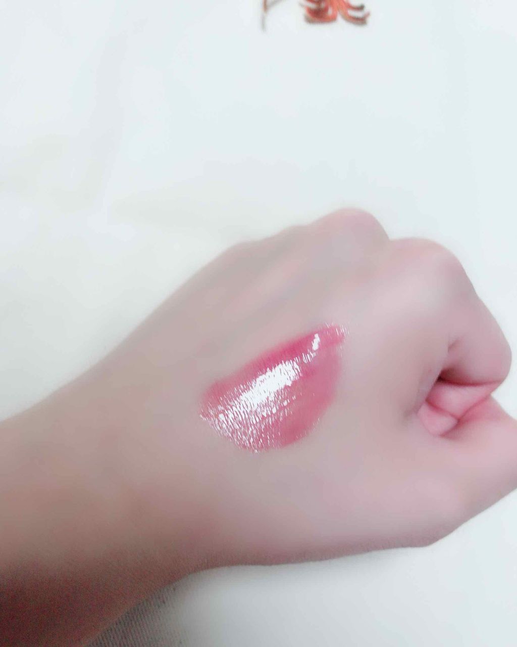 ユイルカレス 805 ダークレッド/ロレアル パリ/リップグロスを使ったクチコミ（2枚目）