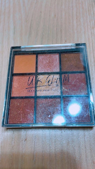 UR GLAM　BLOOMING EYE COLOR PALETTE/U R GLAM/パウダーアイシャドウを使ったクチコミ（1枚目）