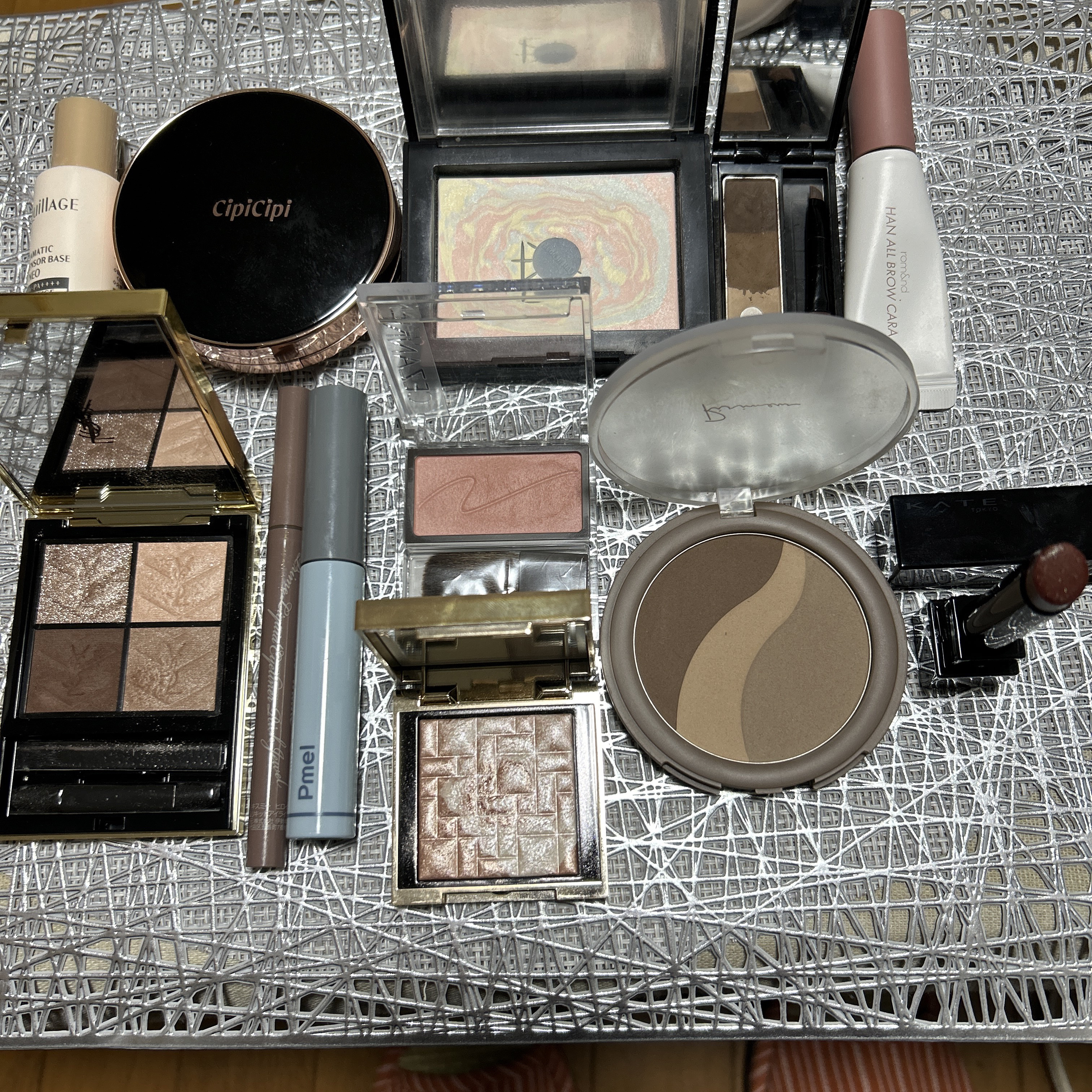 ハイライティング パウダー/BOBBI BROWN/パウダーハイライトを使ったクチコミ（2枚目）