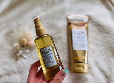 スーパーリッチシャイン ダメージリペア リッチ補修トリートメント/LUX/洗い流すヘアトリートメントを使ったクチコミ（3枚目）