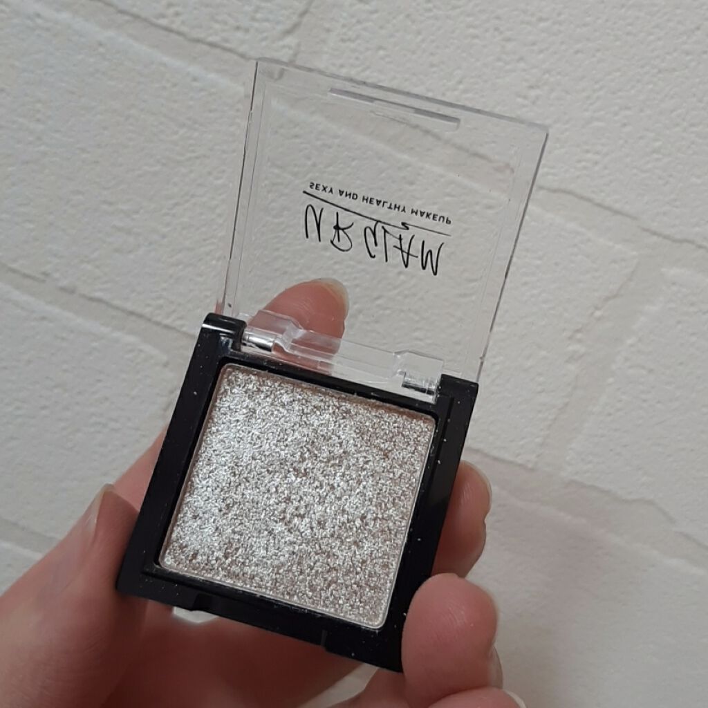 UR GLAM　POWDER EYESHADOW/U R GLAM/単色アイシャドウを使ったクチコミ（2枚目）