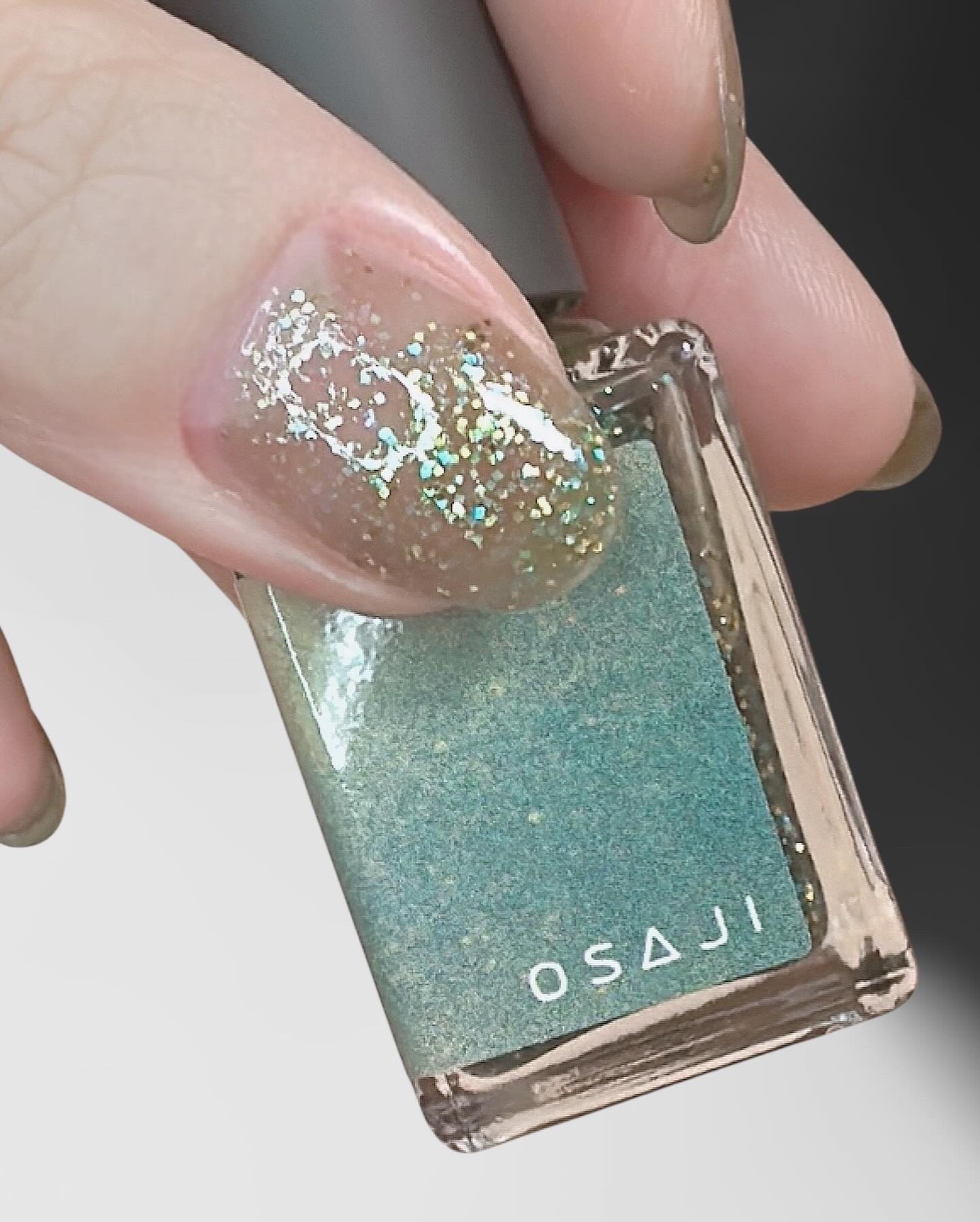 オサジ アップリフト ネイルカラー/OSAJI/マニキュアを使ったクチコミ（1枚目）