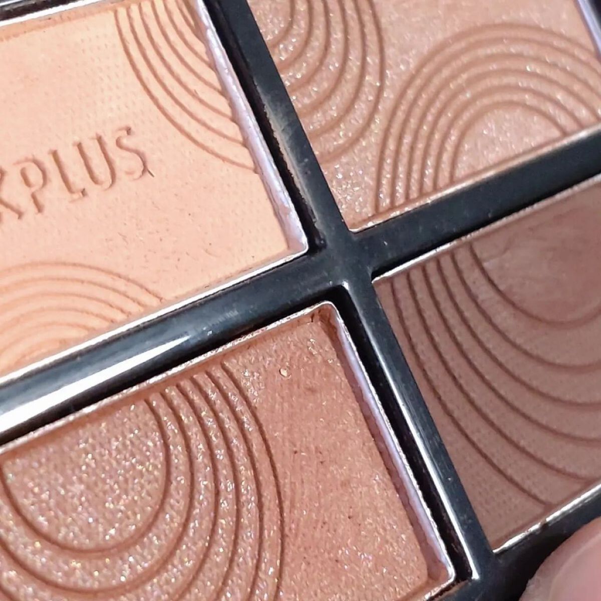 SIXPLUS 4色アイシャドウ #01ディープアース/SIXPLUS/アイシャドウパレットを使ったクチコミ（3枚目）