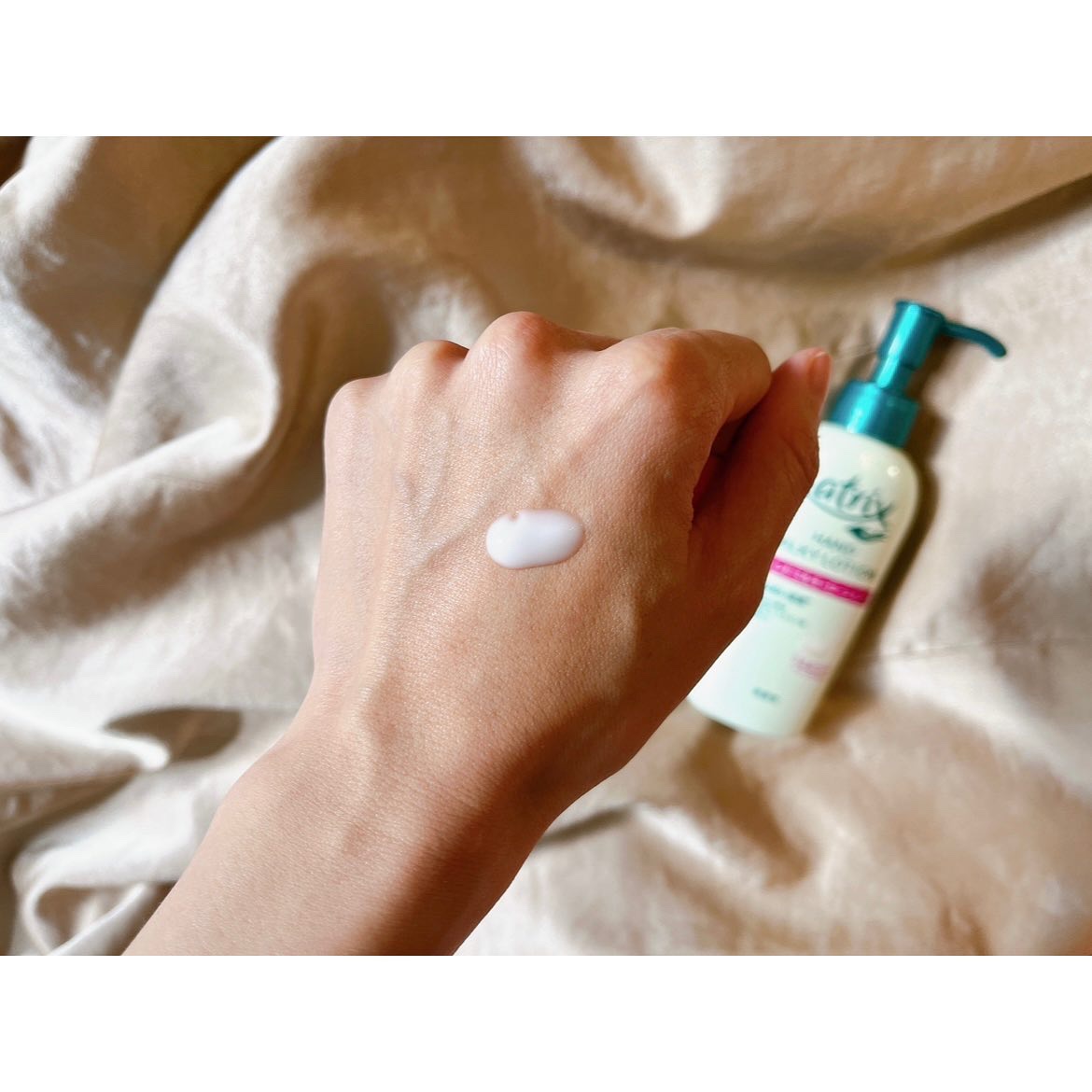 ハンドミルキーローション/アトリックス/ハンドクリームを使ったクチコミ（2枚目）