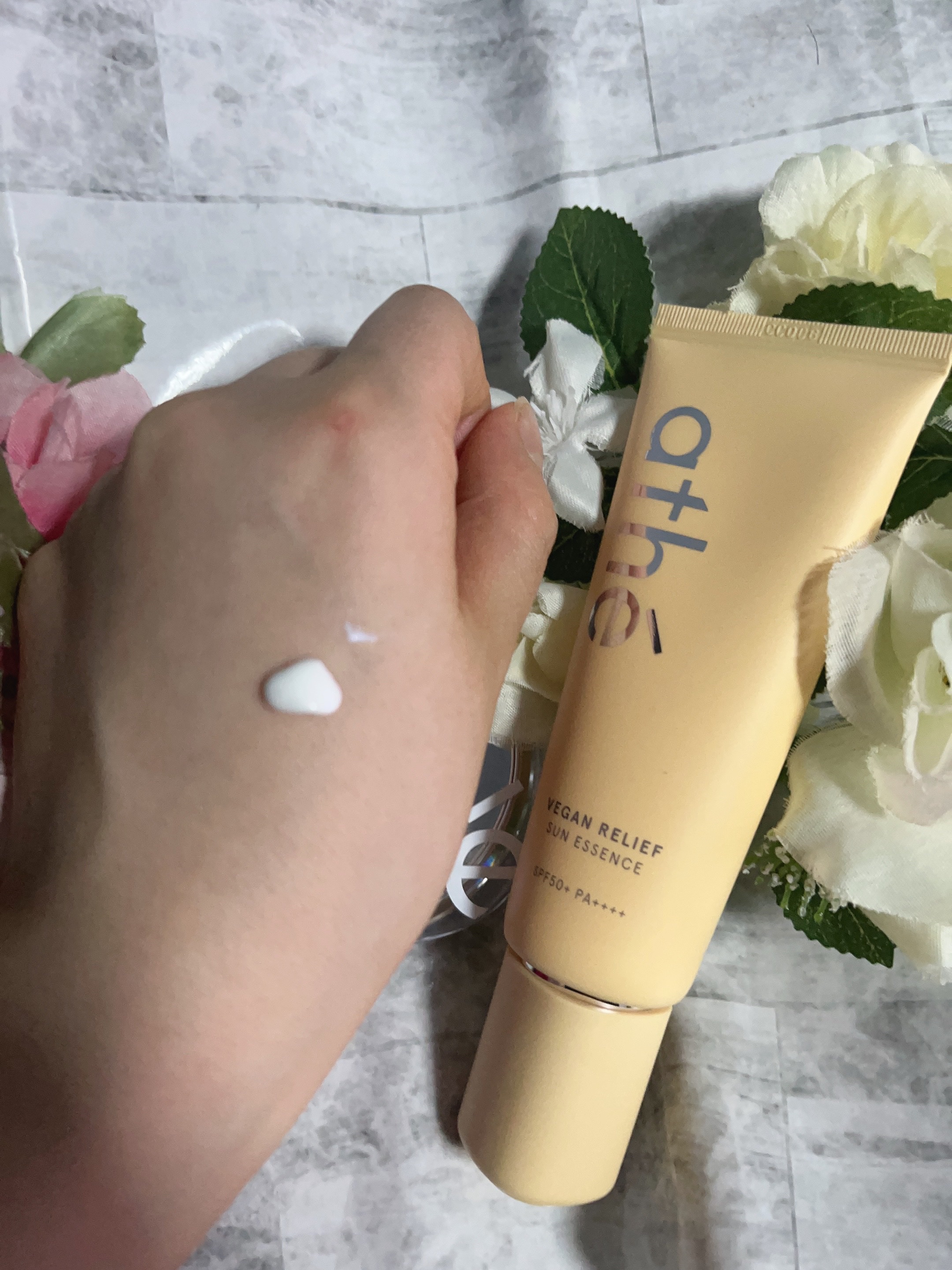 グレーズ ウォータリング クッション/athé/クッションファンデーションを使ったクチコミ（3枚目）