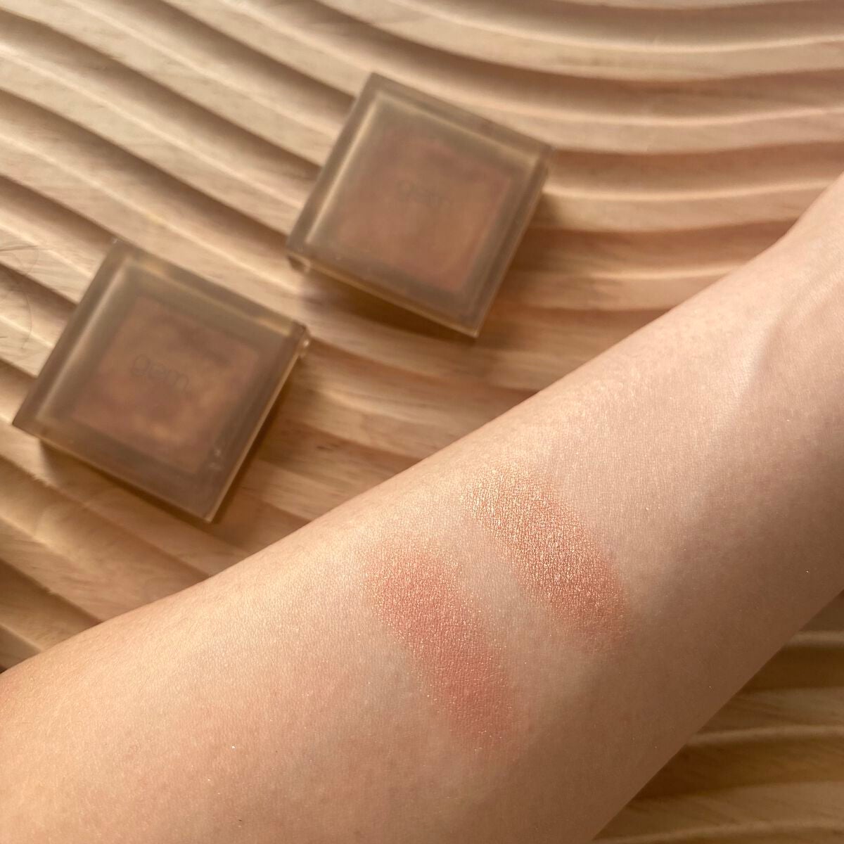 single eye color/la peau de gem./単色アイシャドウを使ったクチコミ(3枚目)