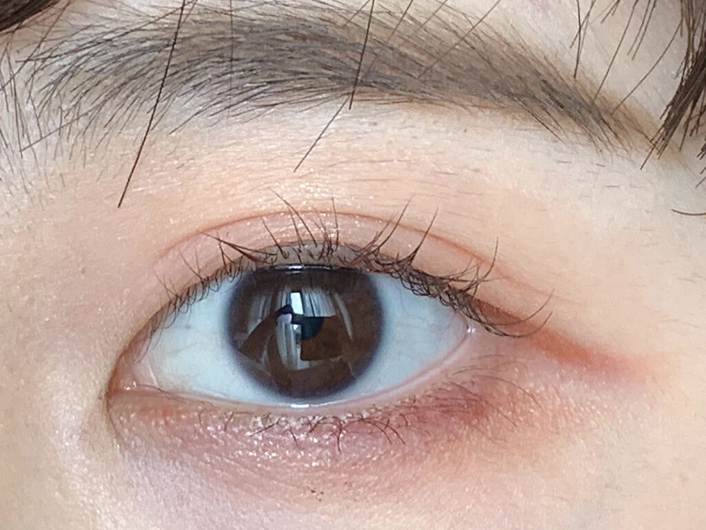 昨日投稿した、シルキースフレアイズ新色キューピッドペタル使ってメイクしてみました！

写真だと中央に乗せたラメが見えないんですけど実際はキラキラしてます✨
春が来た!!って感じのカラーなので毎日メイクになりそうな予感……


最後まで閲覧あ