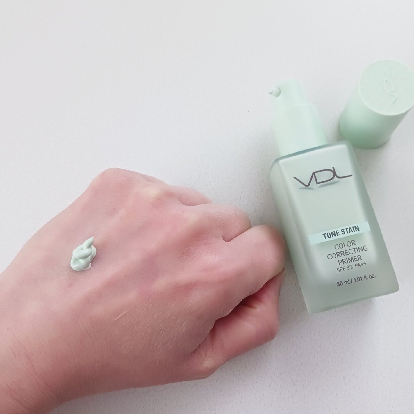 トーンステインカラーコレクティングプライマー/VDL/化粧下地を使ったクチコミ(2枚目)
