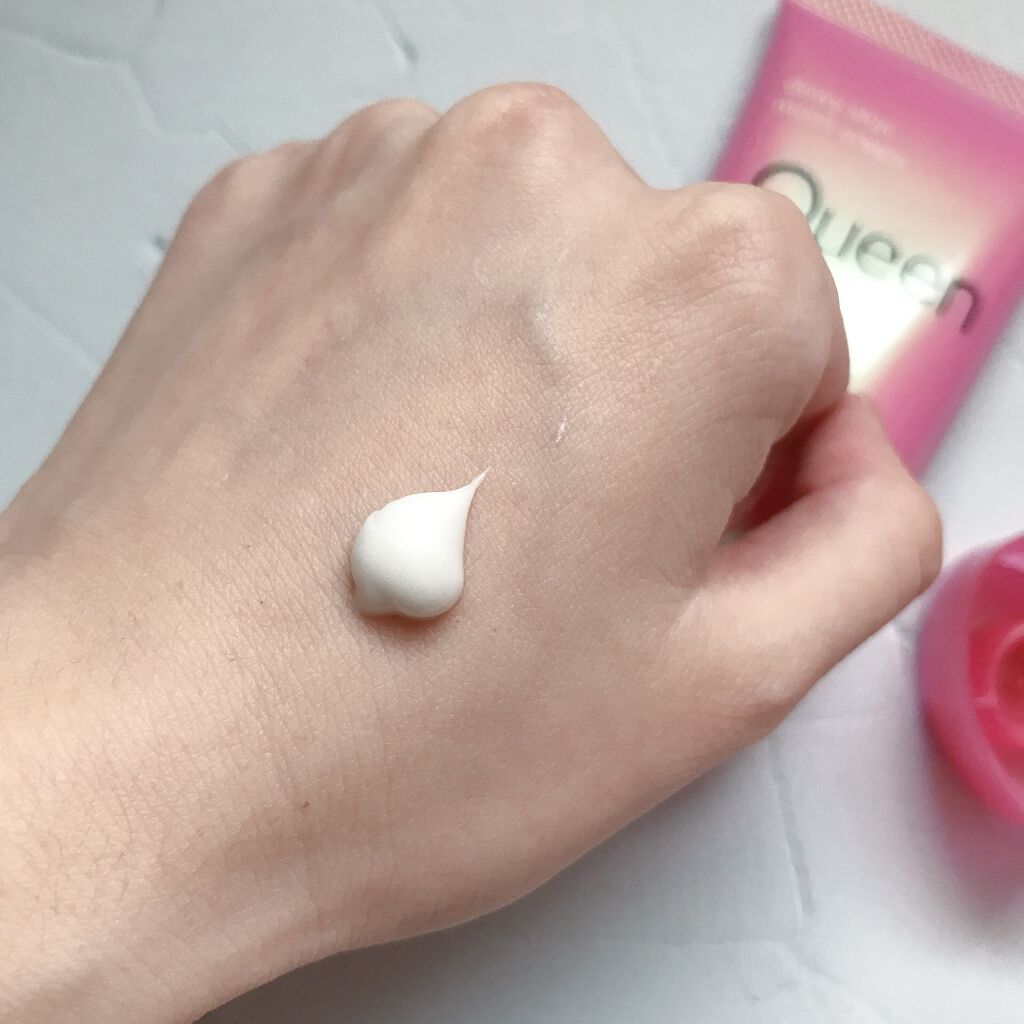 ツヤ肌モイストクリーム/Queen by Bionce/化粧下地を使ったクチコミ（2枚目）