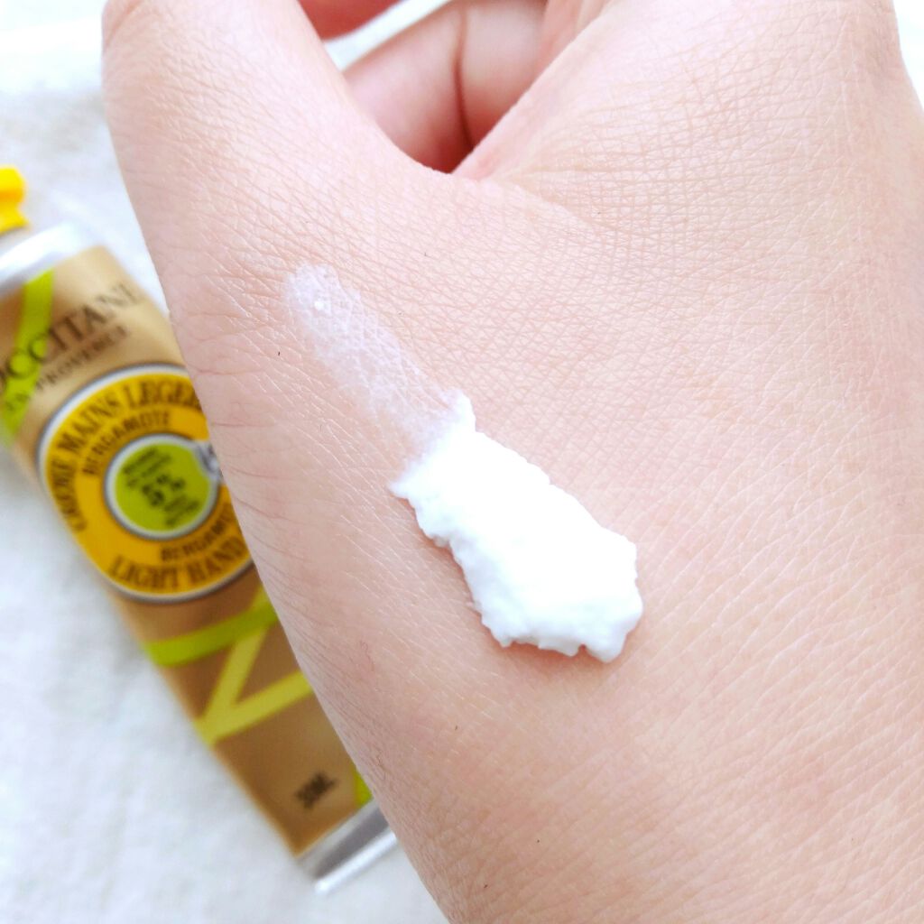 テ・アールグレイ スノーシア ハンドクリーム/L'OCCITANE/ハンドクリームを使ったクチコミ(2枚目)