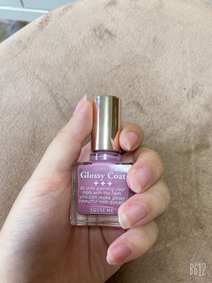 デュカート グロッシーネイルカラー Aのクチコミ「初めて
短大に入学してからネイルをするようになって爪が劇的に伸びるようになりました。
ネ.....」(1枚目)