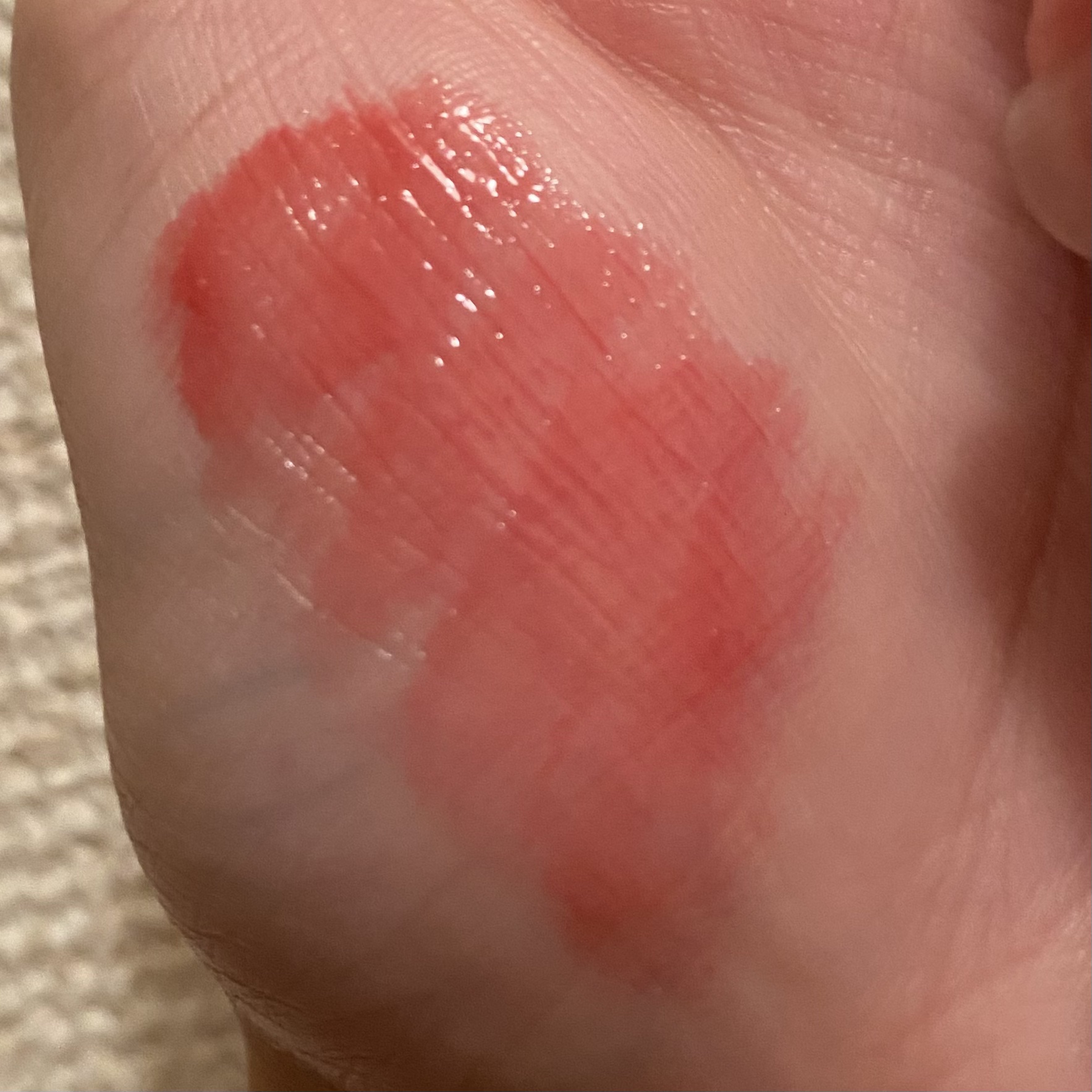 ゲットイットティントグレーズバーム 01 ローズピューレ/TONYMOLY/リップティントを使ったクチコミ（2枚目）