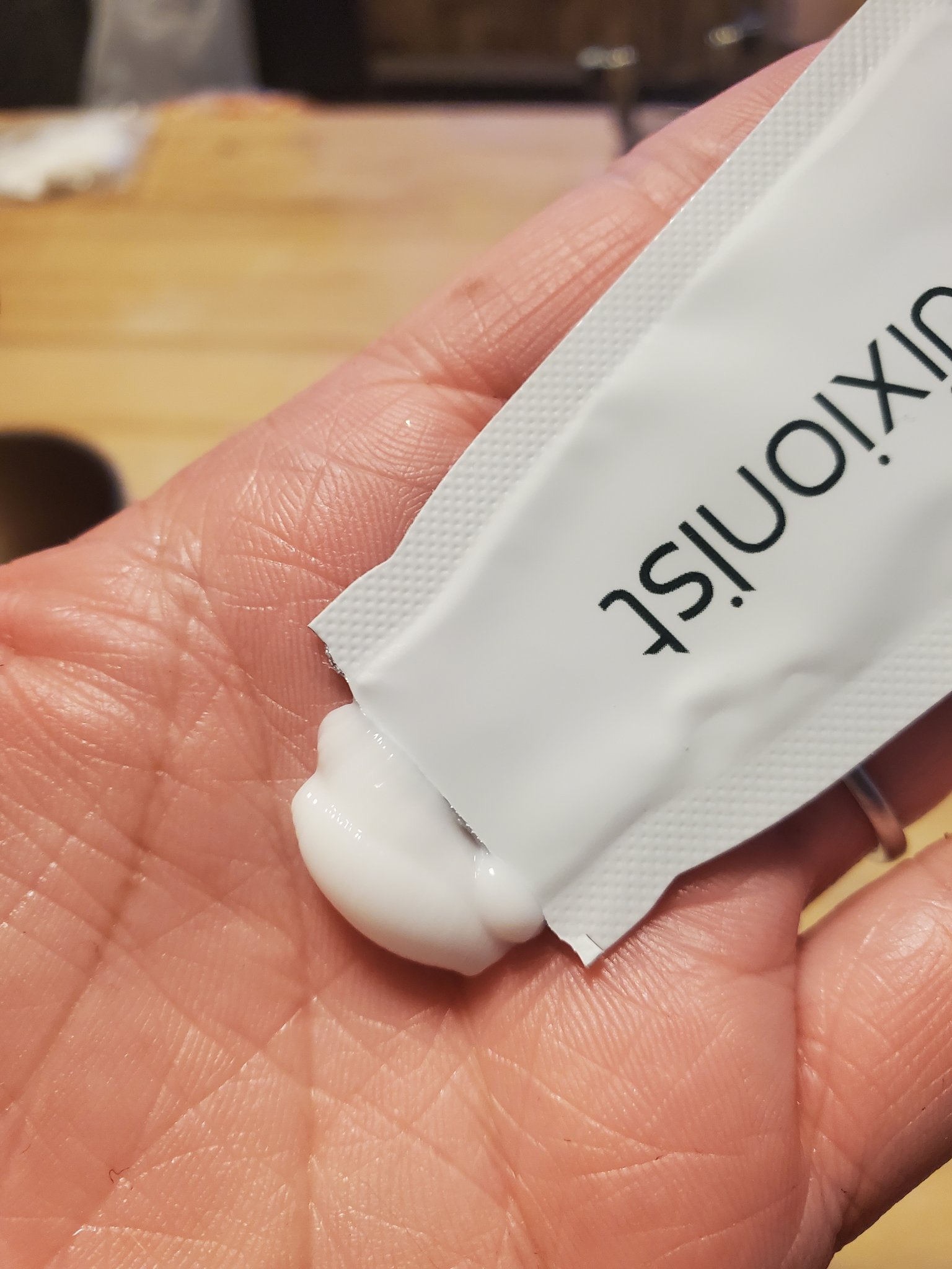 アミノ酸アンプル/dixionist/美容液を使ったクチコミ（3枚目）