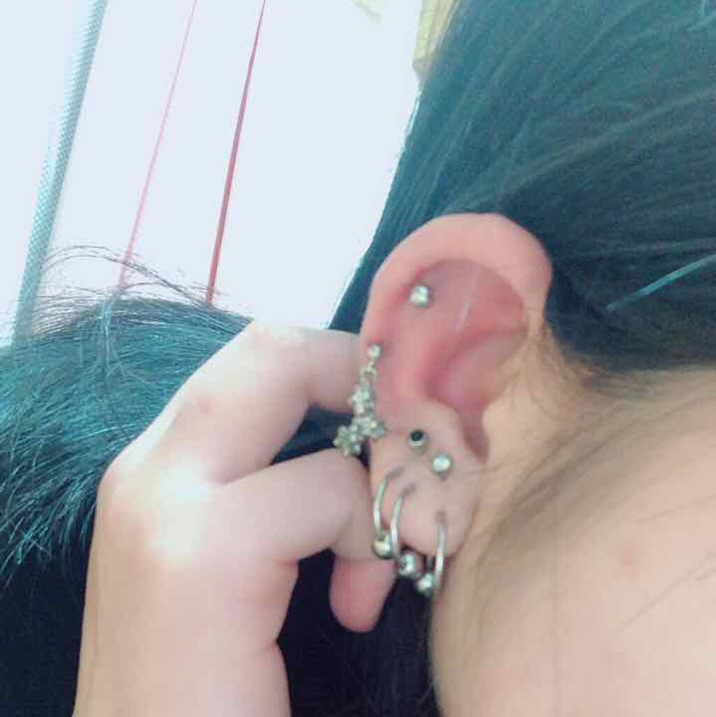 おもち on LIPS 「【ピアスについての注意】高校生が終わって、ピアス開ける子が沢山..」(2枚目)