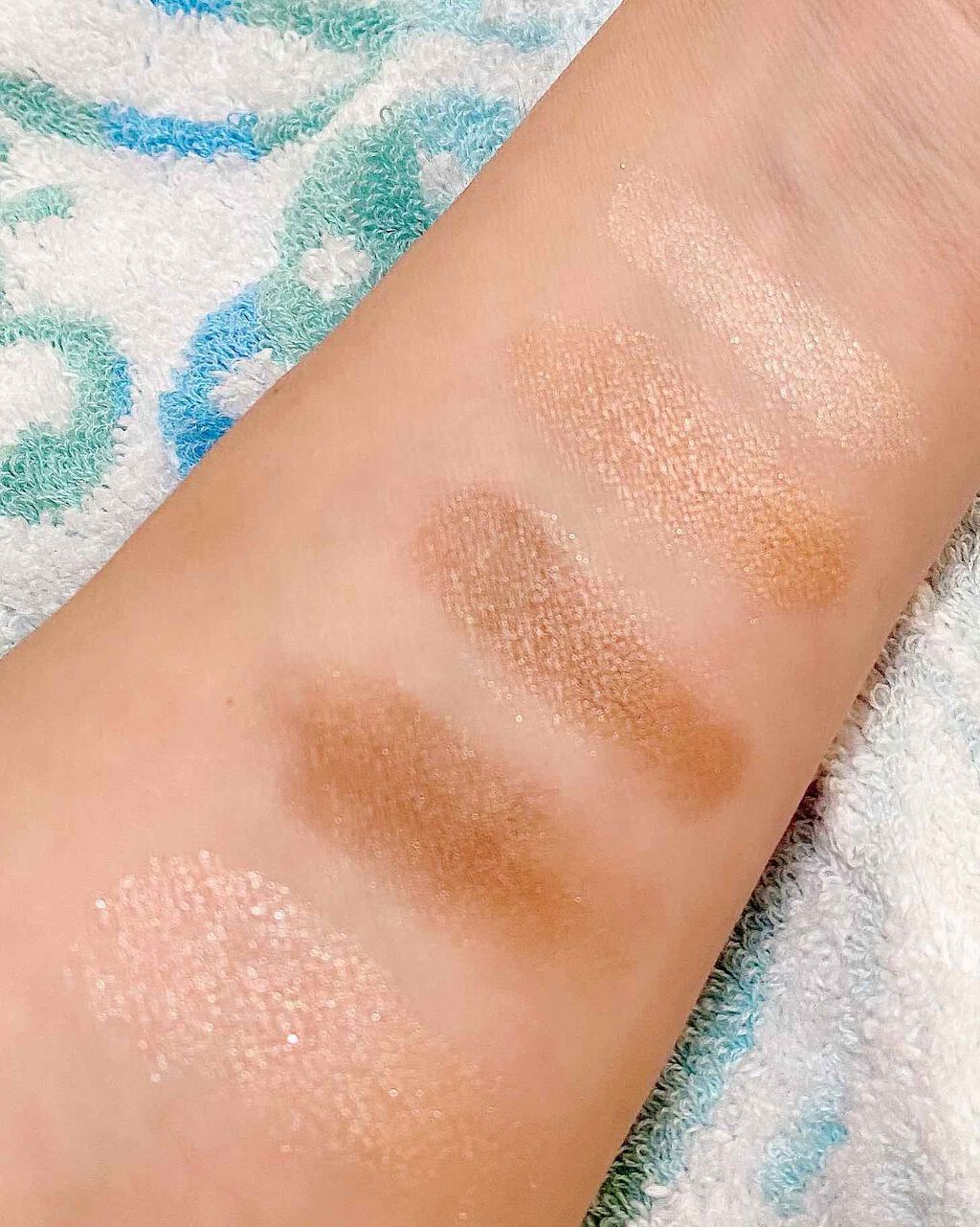 フォトレディ ディファイン ＆ シェード/REVLON/アイシャドウパレットを使ったクチコミ（3枚目）