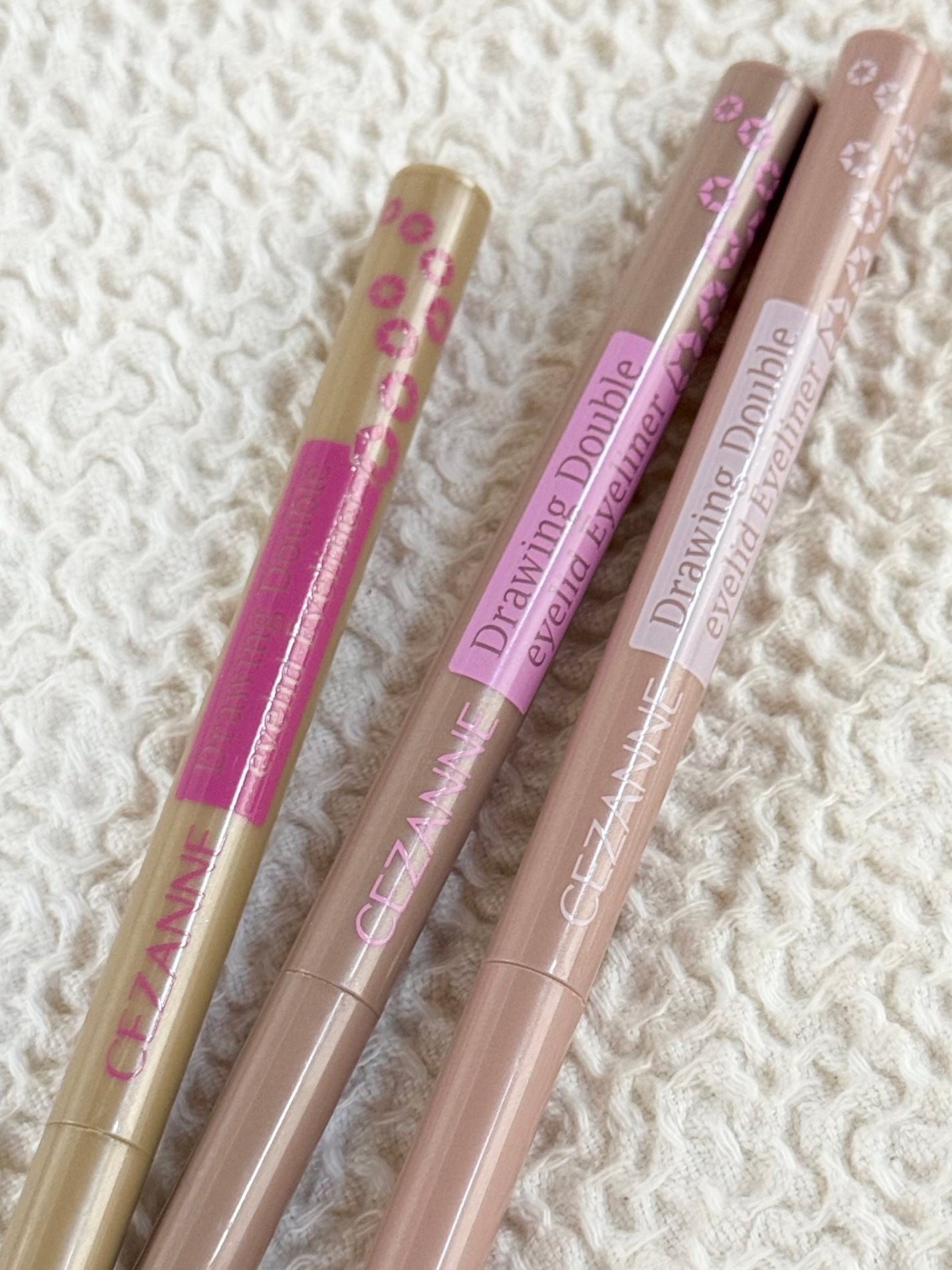 描くふたえアイライナー/CEZANNE/リキッドアイライナーを使ったクチコミ(3枚目)