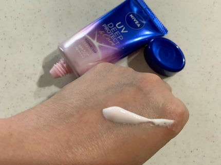 ニベアUV ディープ プロテクト&ケア トーンアップ エッセンス/ニベア/日焼け止めローションを使ったクチコミ(2枚目)