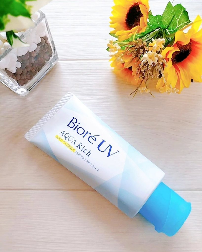 ビオレUV アクアリッチ ライトアップエッセンス/ビオレ/日焼け止めクリームを使ったクチコミ（2枚目）