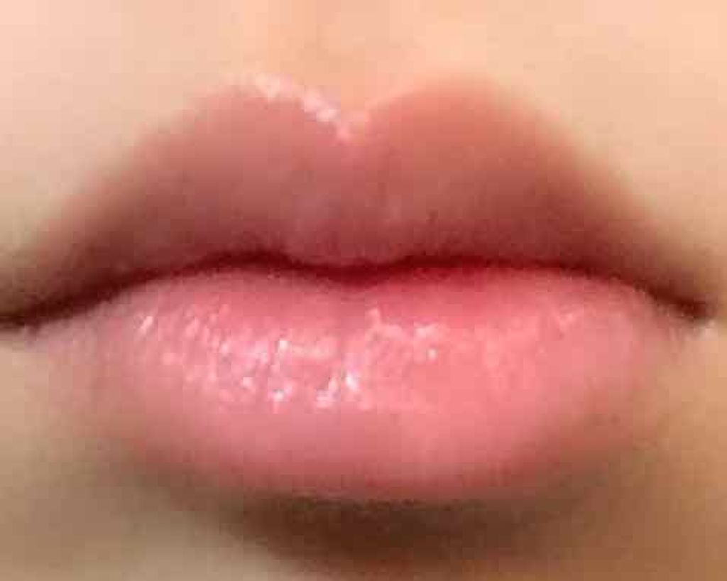 モイストピュアカラーリップ/ニベア/リップクリームを使ったクチコミ（3枚目）