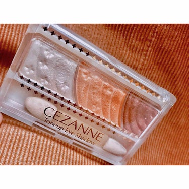 【初投稿】
✔︎CEZANNE Toneup Eye Shadow  
    06 オレンジカシス

購入店：サンキュードラック
価格：580円（税別）

安いのにこんなに可愛い色やけ絶対発色悪かった