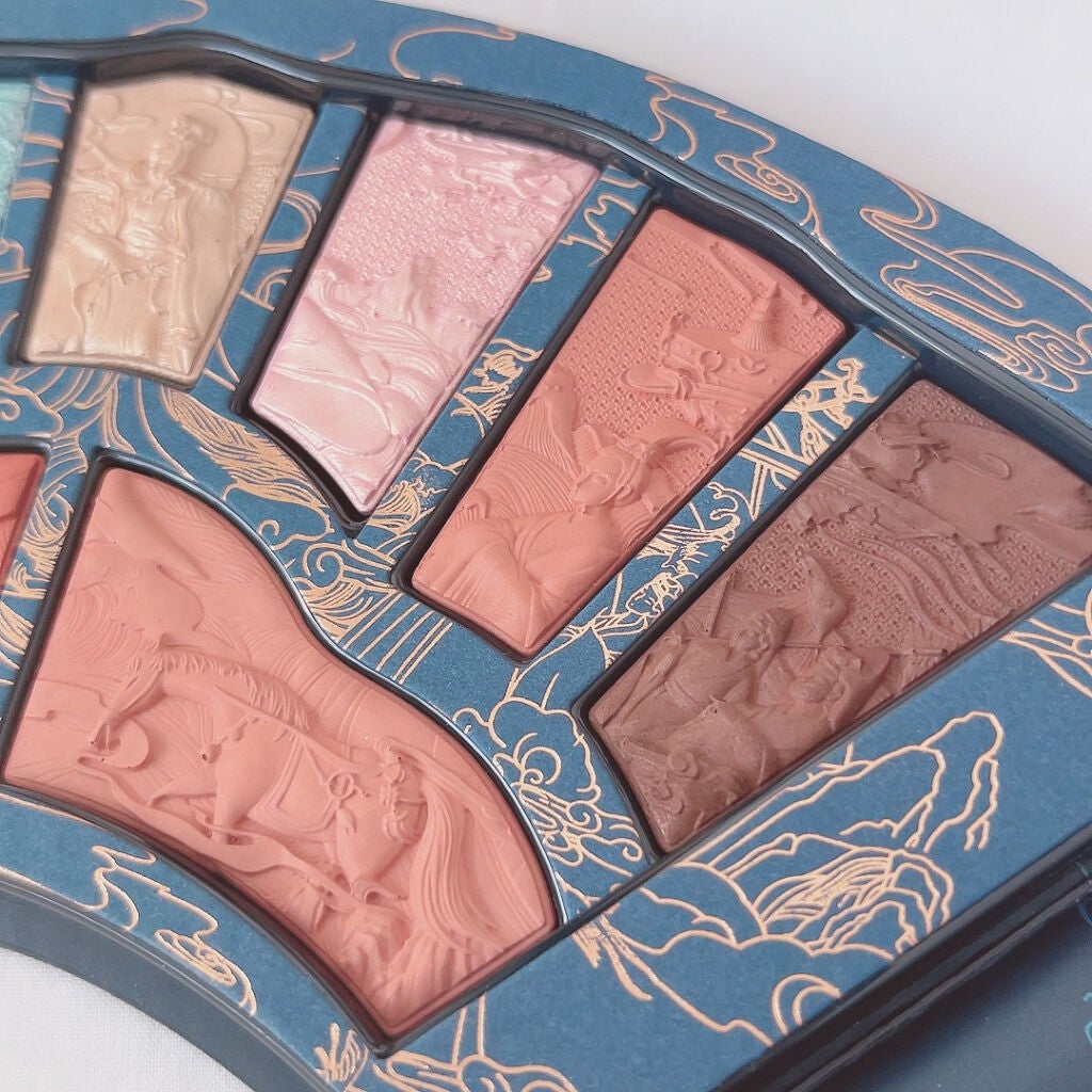 洛神賦アイシャドウパレット/花西子/マルチパレットを使ったクチコミ(5枚目)