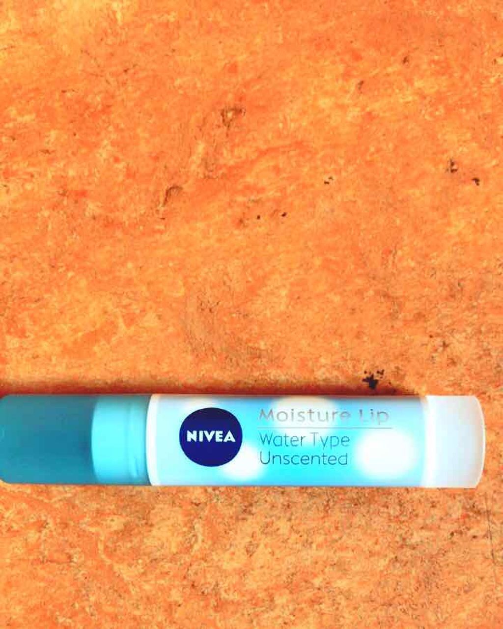 モイスチャーリップ ウォータータイプ 無香料/ニベア/リップケアを使ったクチコミ（2枚目）