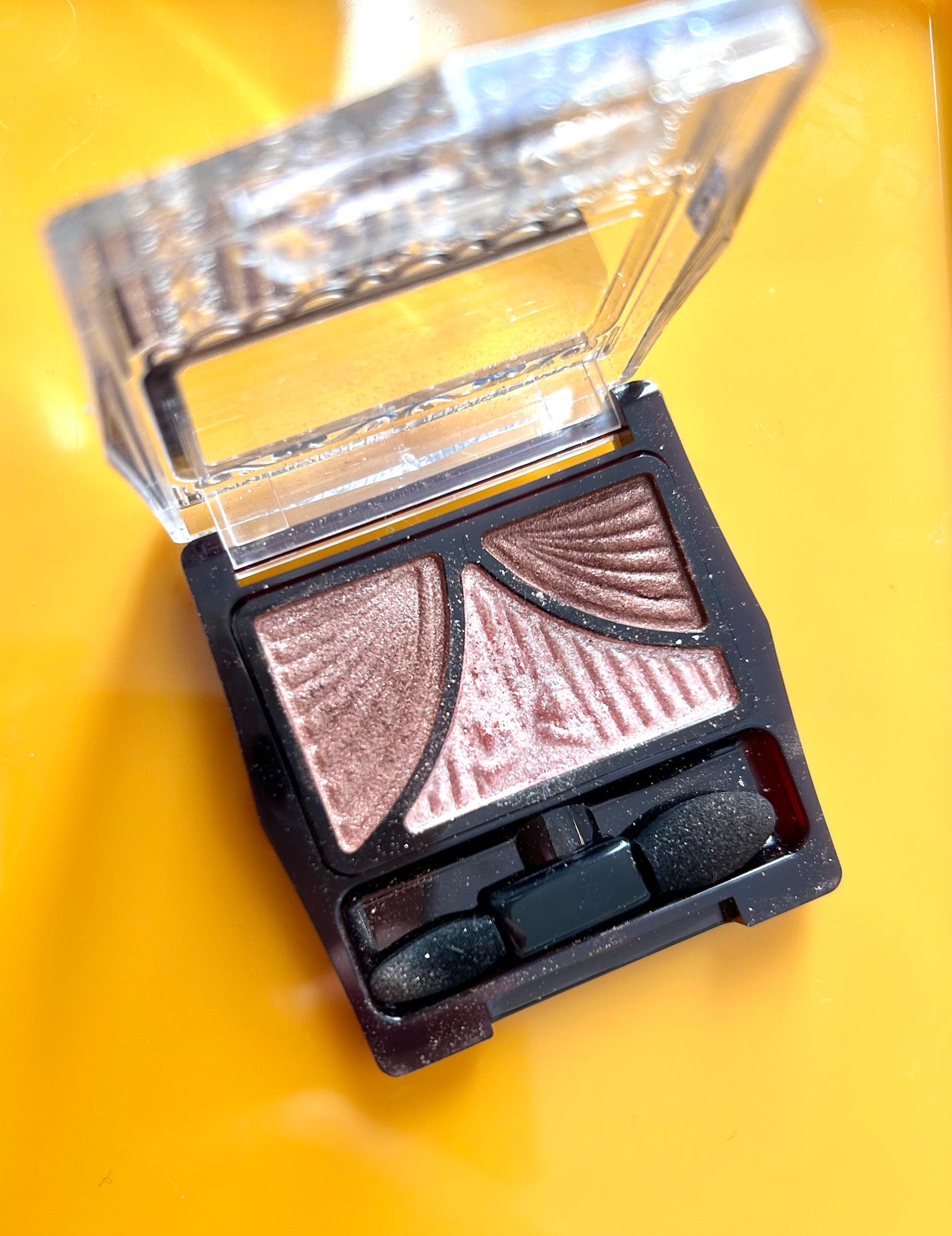 ジューシーピュアアイズ/キャンメイク/アイシャドウパレットを使ったクチコミ(1枚目)