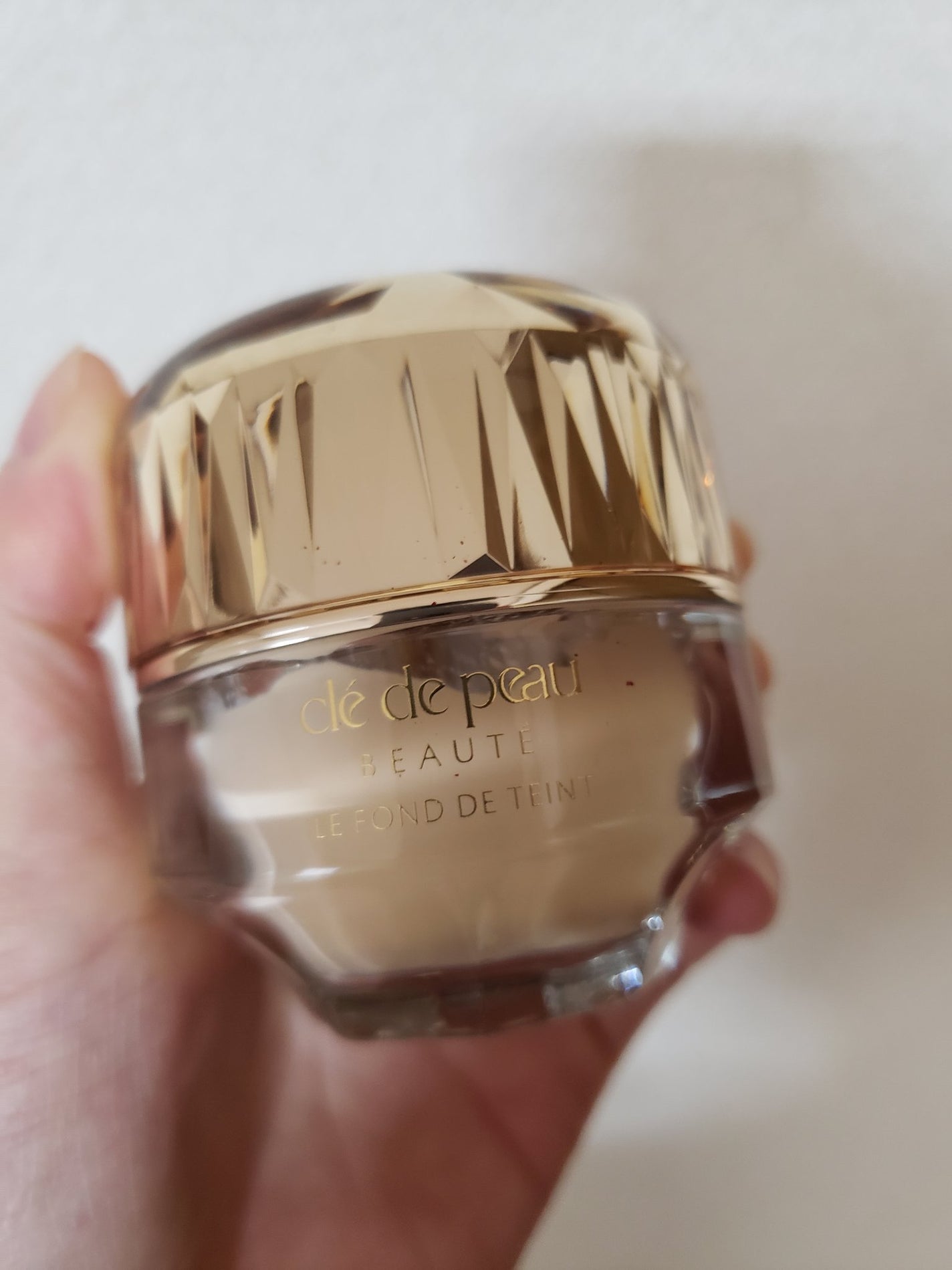 ル・フォンドゥタンn/クレ・ド・ポー ボーテ/クリーム・エマルジョンファンデーションを使ったクチコミ(1枚目)